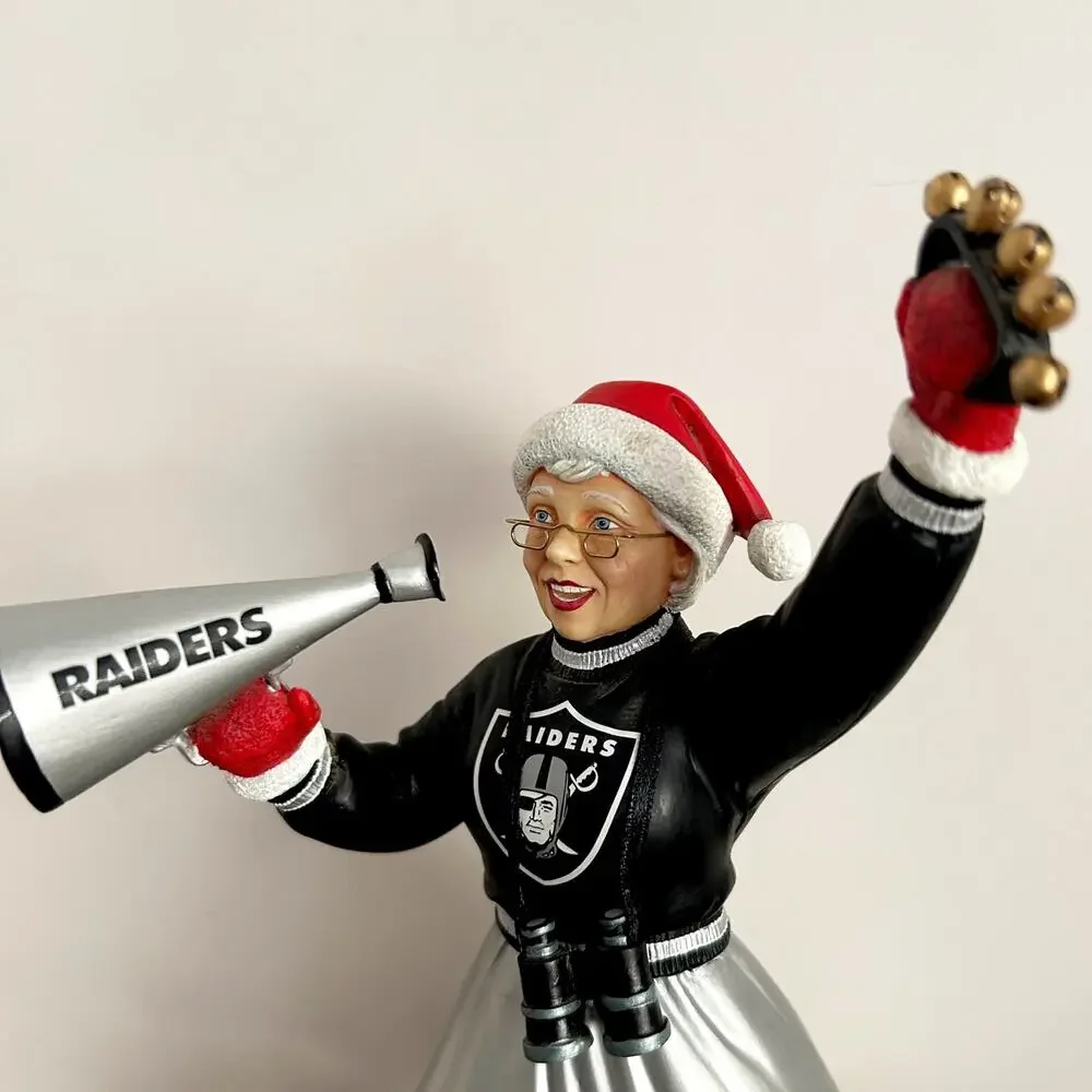 Vintage RAIDERS Sculpture MRS CLAUS NFL Christmas DANBURY MINT Figurine 11